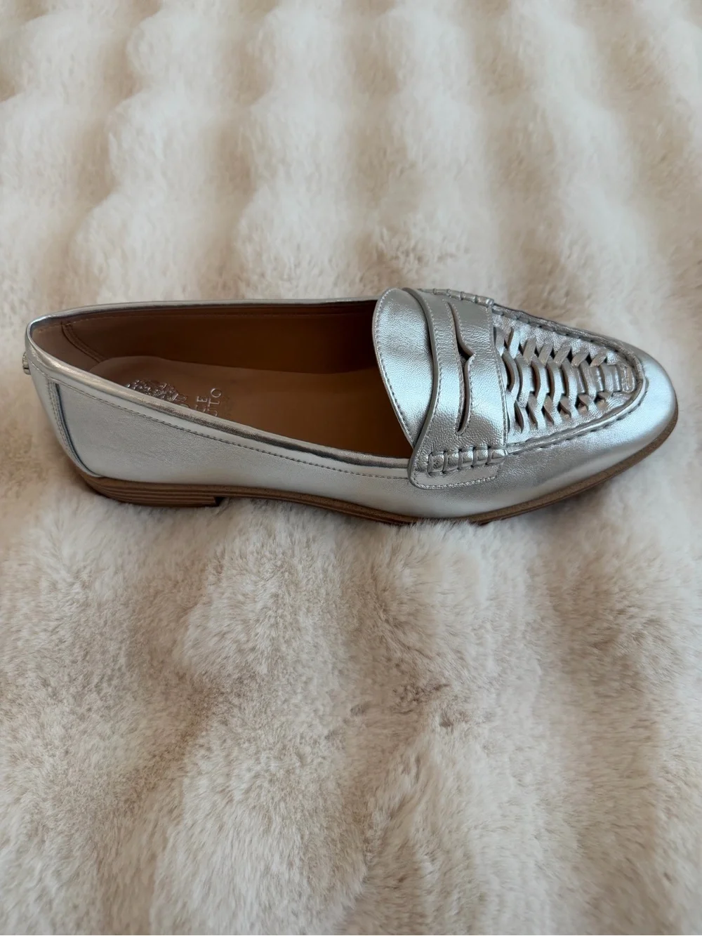 🆕 Vince Camuto | Silver Leather Loafers - Size 9.